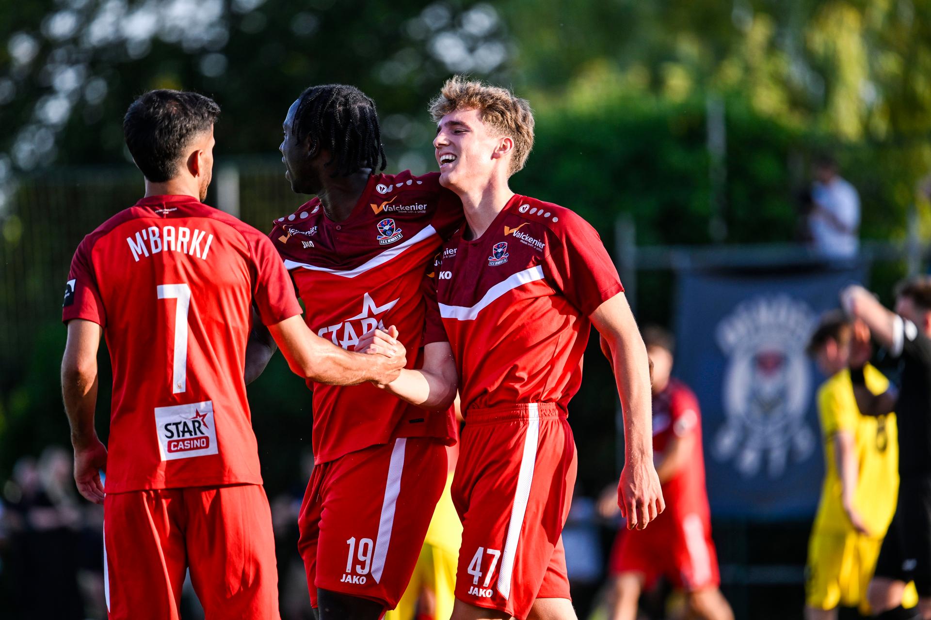 Dender's Gus Pappaert celebrates after scoring during a friendly game between amateurs Leeuwkens Teralfene and 1st division team Dender EH, Wednesday 25 June 2025 in Teralfene, Affligem, in preparation of the upcoming 2025-2026 season. BELGA PHOTO TOM GOYVAERTS