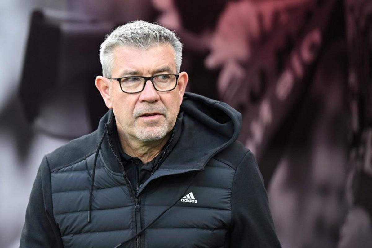 Union Berlin's Swiss head coach Urs Fischer looks on at the start of the German first division Bundesliga football match Bayer 04 Leverkusen v 1 FC Union Berlin in Leverkusen, western Germany on November 12, 2023.  INA FASSBENDER / AFP