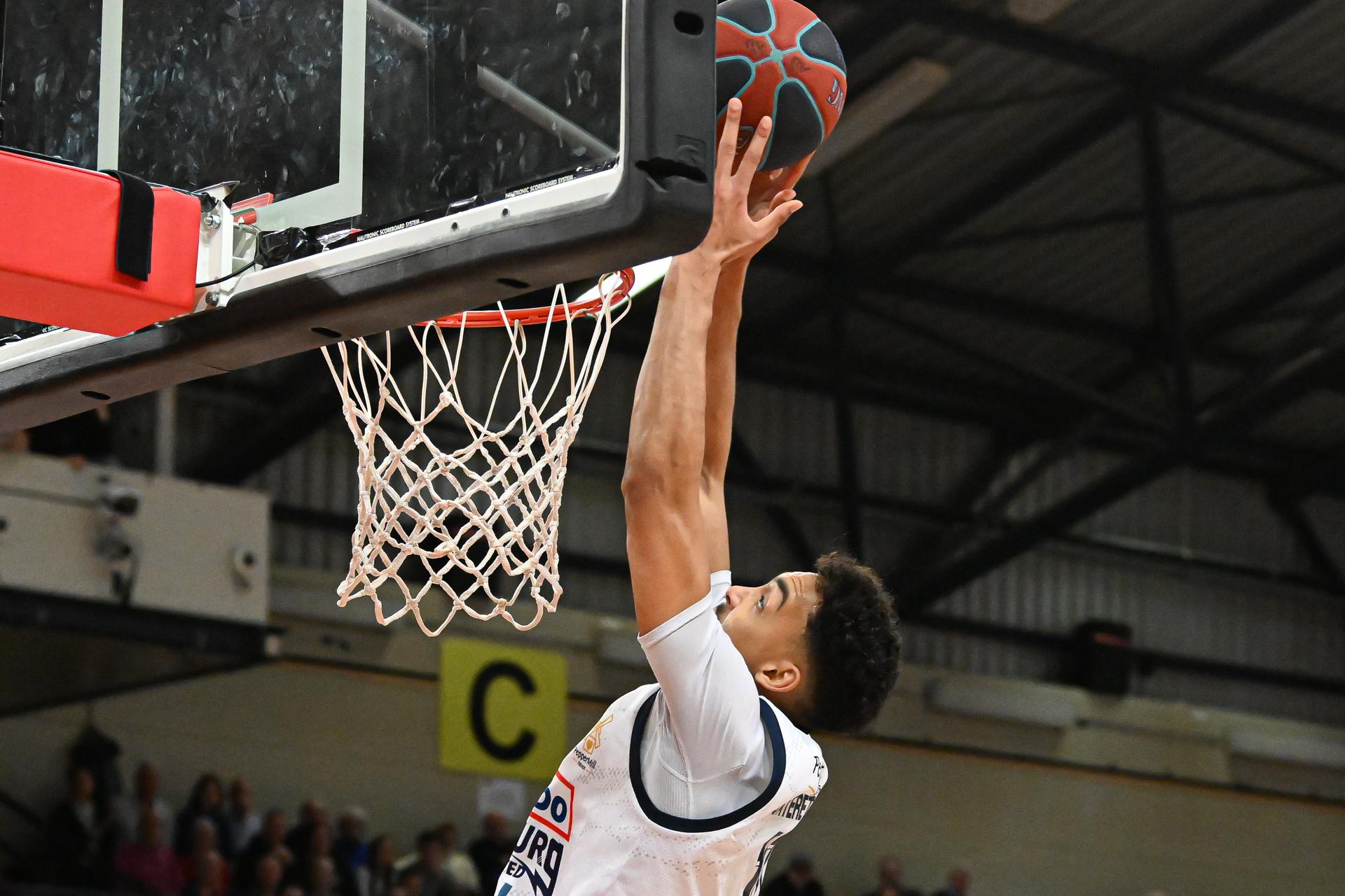 Limburg's Aubin Gateretse pictured in action during a basketball match between Limburg United and BC Oostende, Friday 13 February 2026 in Hasselt, on day 19 of the 'BNXT League' Belgian/ Dutch first division basket championship. BELGA PHOTO JILL DELSAUX