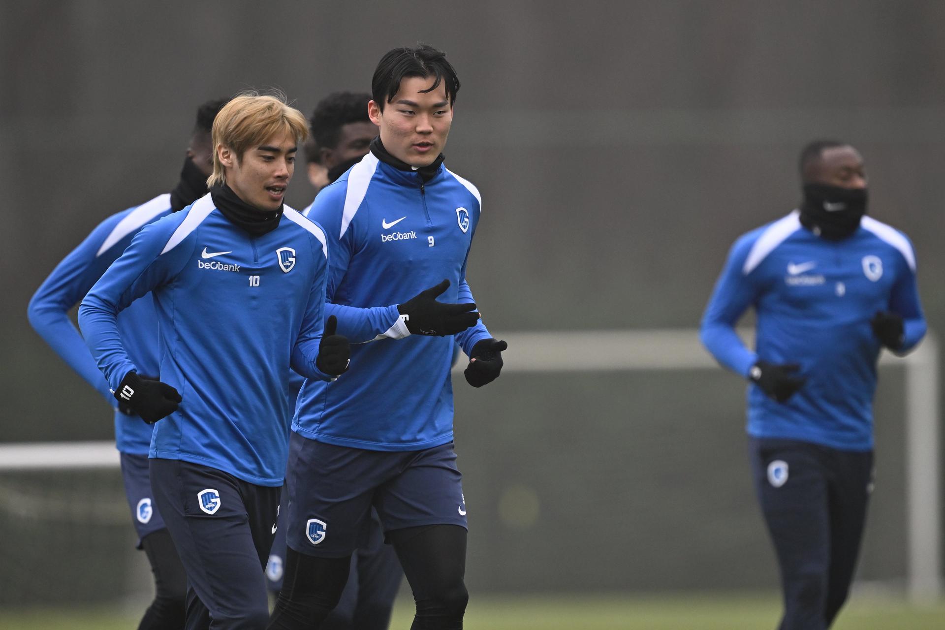 Genk's Junya Ito and Genk's Hyeon-Gyu Oh pictured during a training session of Belgian soccer team KRC Genk in Genk, on Wednesday 28 January 2026. The team is preparing for tomorrow's match against Swedish team Malmo FF, on day eight of the League phase of the UEFA Europa League tournament. BELGA PHOTO JOHAN EYCKENS