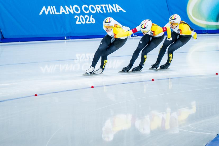 Belgian speed skater Sandrine Tas, Belgian speed skater Isabelle van Elst and Belgian speed skater Fran Vanhoutte pictured in action during the quarterfinals of the Women's Team Pursuit speed skating at the Milano Cortina 2026 Olympic Winter Games, on Saturday 14 February 2026 in Milan, Italy. The XXV Winter Olympics take place from 6 to 22 February 2026 in Italy. BELGA PHOTO JASPER JACOBS