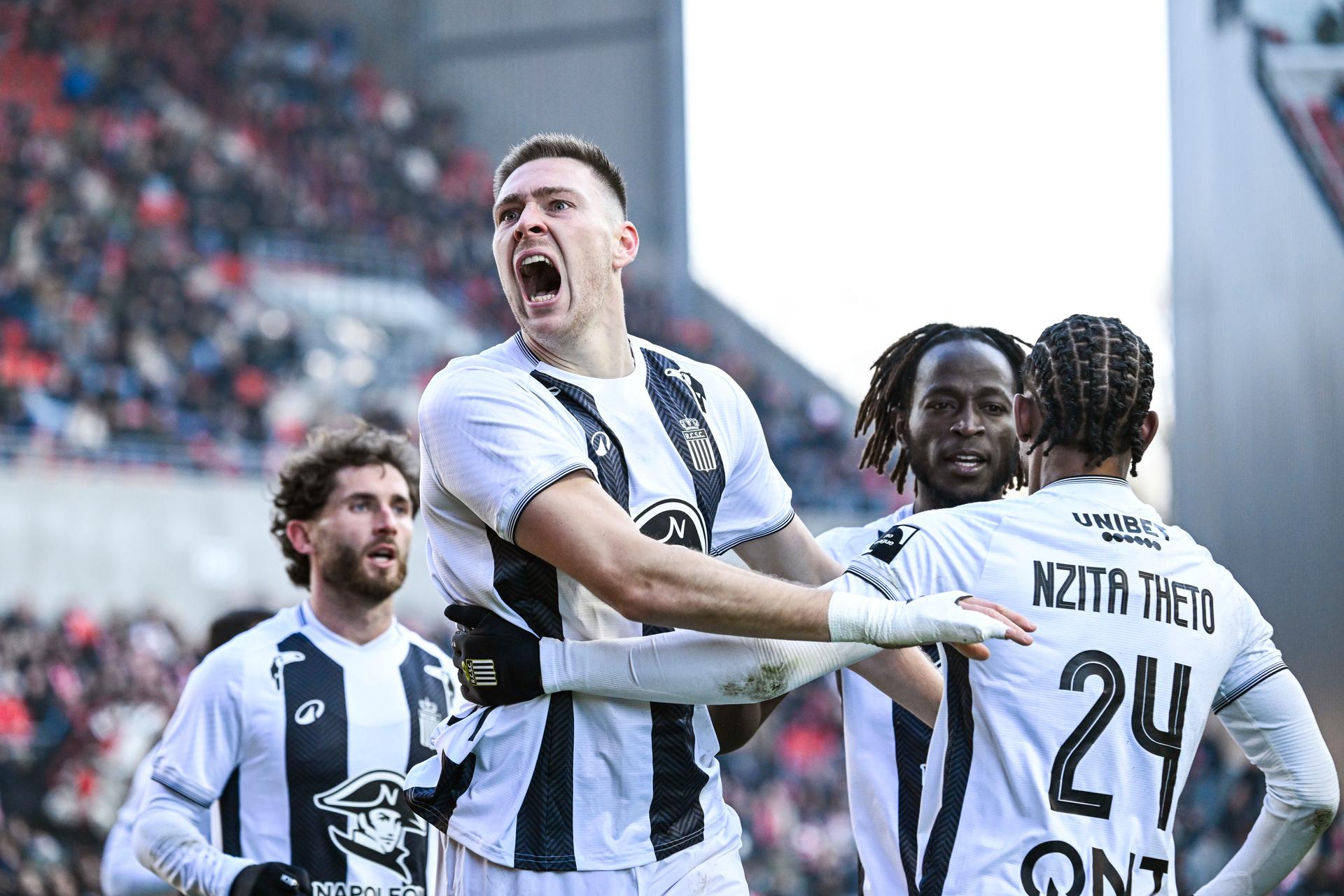 Charleroi's Aurelien Scheidler celebrates after scoring during a soccer match between Royal Antwerp FC and Sporting Charleroi, Sunday 25 January 2026 in Antwerp, on day 22 of the 2025-2026 'Jupiler Pro League' first division of the Belgian championship. BELGA PHOTO TOM GOYVAERTS