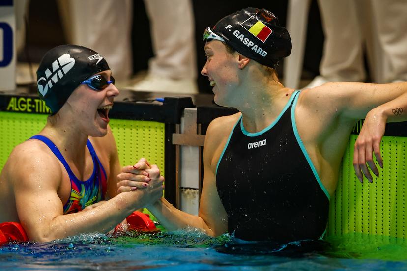 Belgian swimmer Roos Vanotterdijk and Belgian swimmer Florine Gaspard pictured during 50m freestyle race, at the Open Belgian Swimming Championships 2025 (25-27/04), in Antwerp, on Friday 25 April 2025. BELGA PHOTO DAVID PINTENS