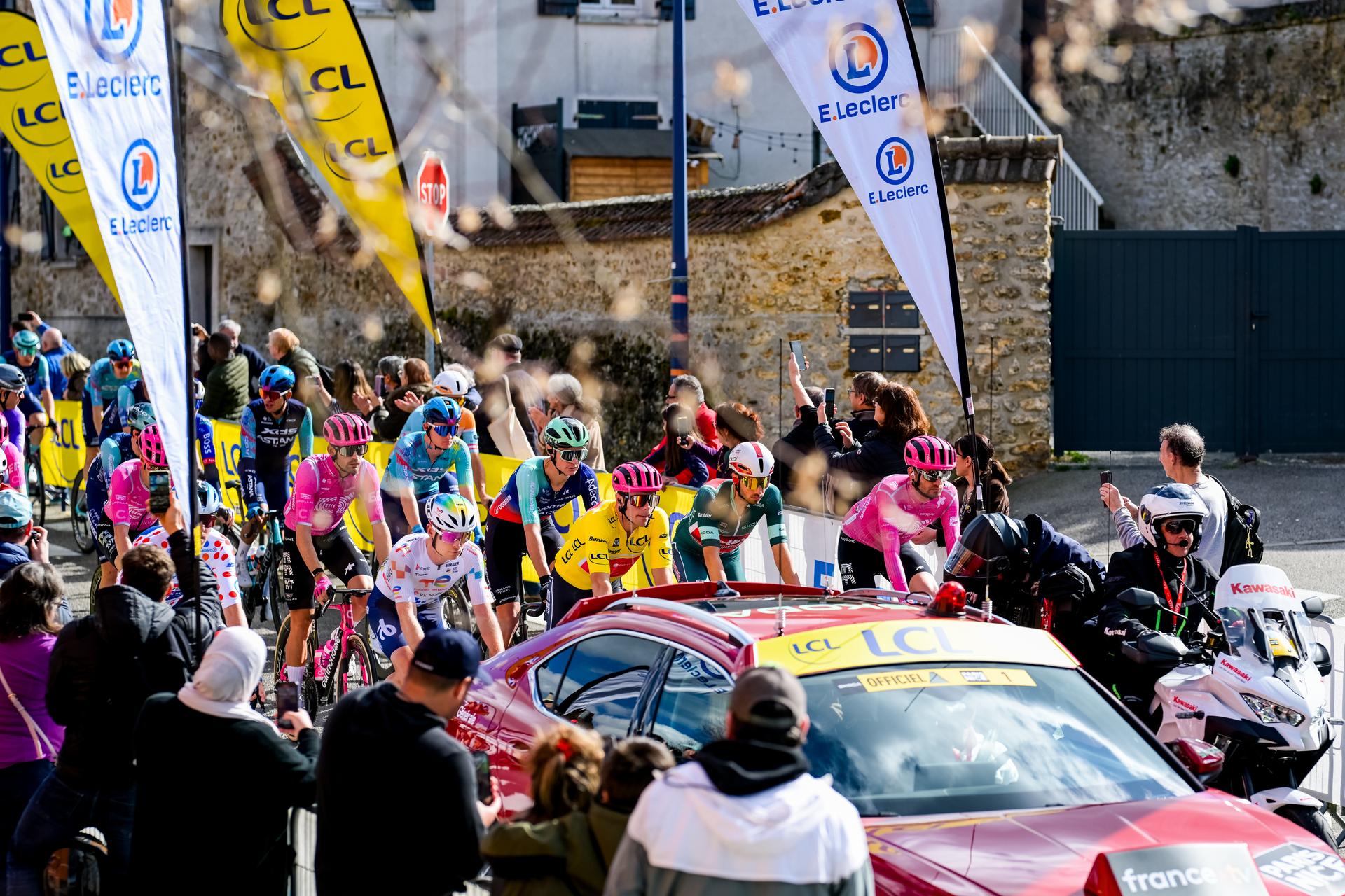 American Luke Lamperti of EF Education-EasyPost pictured at the start of the second stage of 84th edition of the Paris-Nice cycling race, 187 km from Epone to Montargis, Monday 09 March 2026. BELGA PHOTO DAVID PINTENS