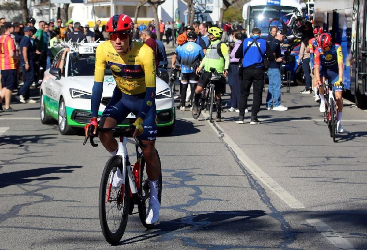 Lidl-Trek Spanish cyclist Juan Ayuso is pictured in Albufeira before the stage four of the Algarve Tour, a 182.10 km race from Albufeira to Lagos, on February 21, 2026.  João Matos / AFP
