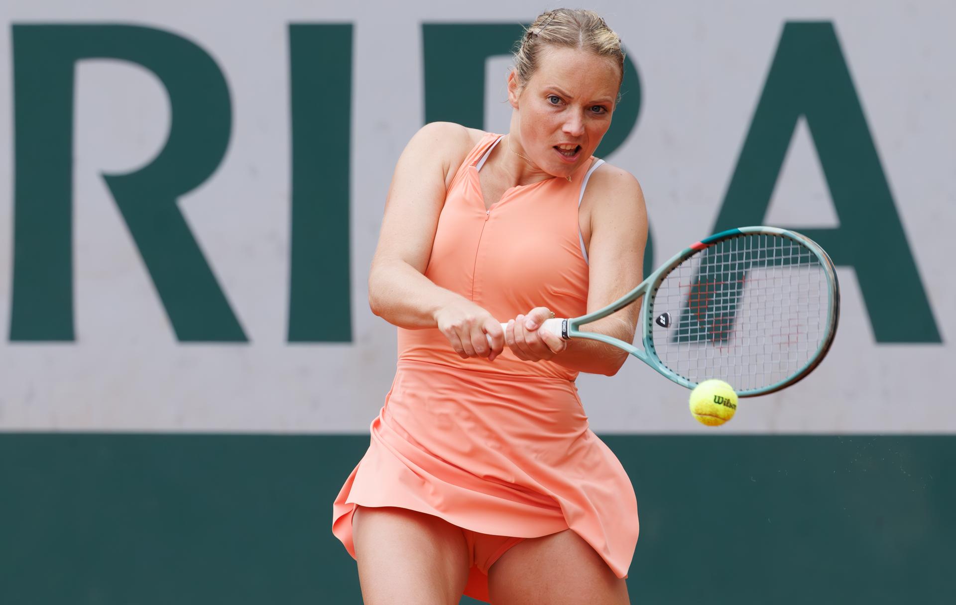 Belgian Kimberley Zimmermann pictured in action during a tennis match between Japanese pair Hozumi/Ninomiya and Italian - Belgian pair Bronzetti/Zimmermann, in the first round of the women's doubles, at the Roland Garros French Open tennis tournament, in Paris, France, Friday 31 May 2024. This year's tournament takes place from 26 May to 09 June. BELGA PHOTO BENOIT DOPPAGNE