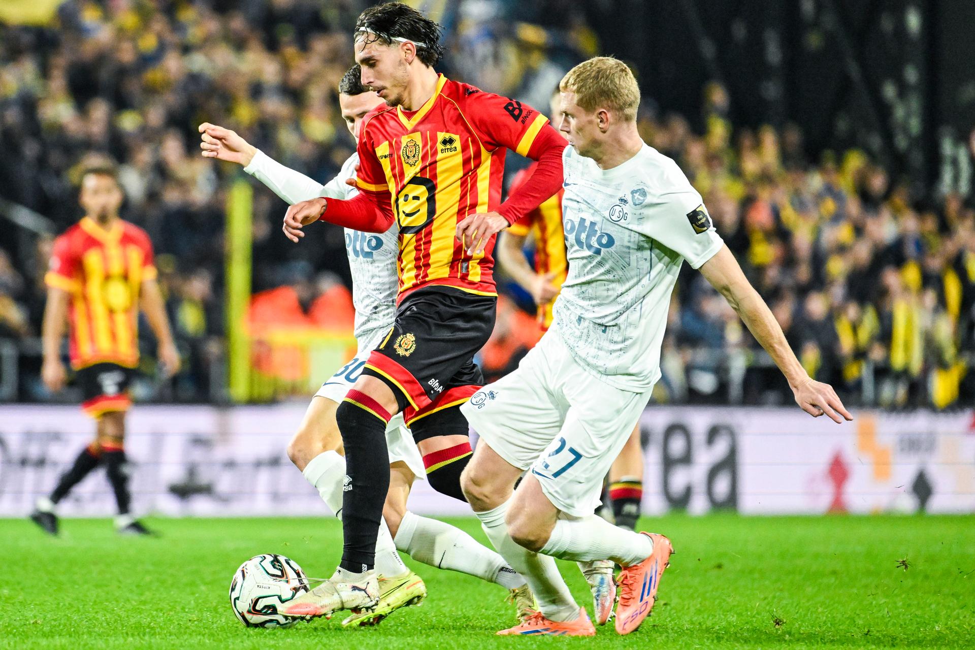 Mechelen's Jose Marsa and Union's Louis Patris pictured in action during a soccer match between KV Mechelen and Royal Union Saint-Gilloise, Sunday 09 November 2025 in Mechelen, on day 14 of the 2025-2026 'Jupiler Pro League' first division of the Belgian championship. BELGA PHOTO TOM GOYVAERTS