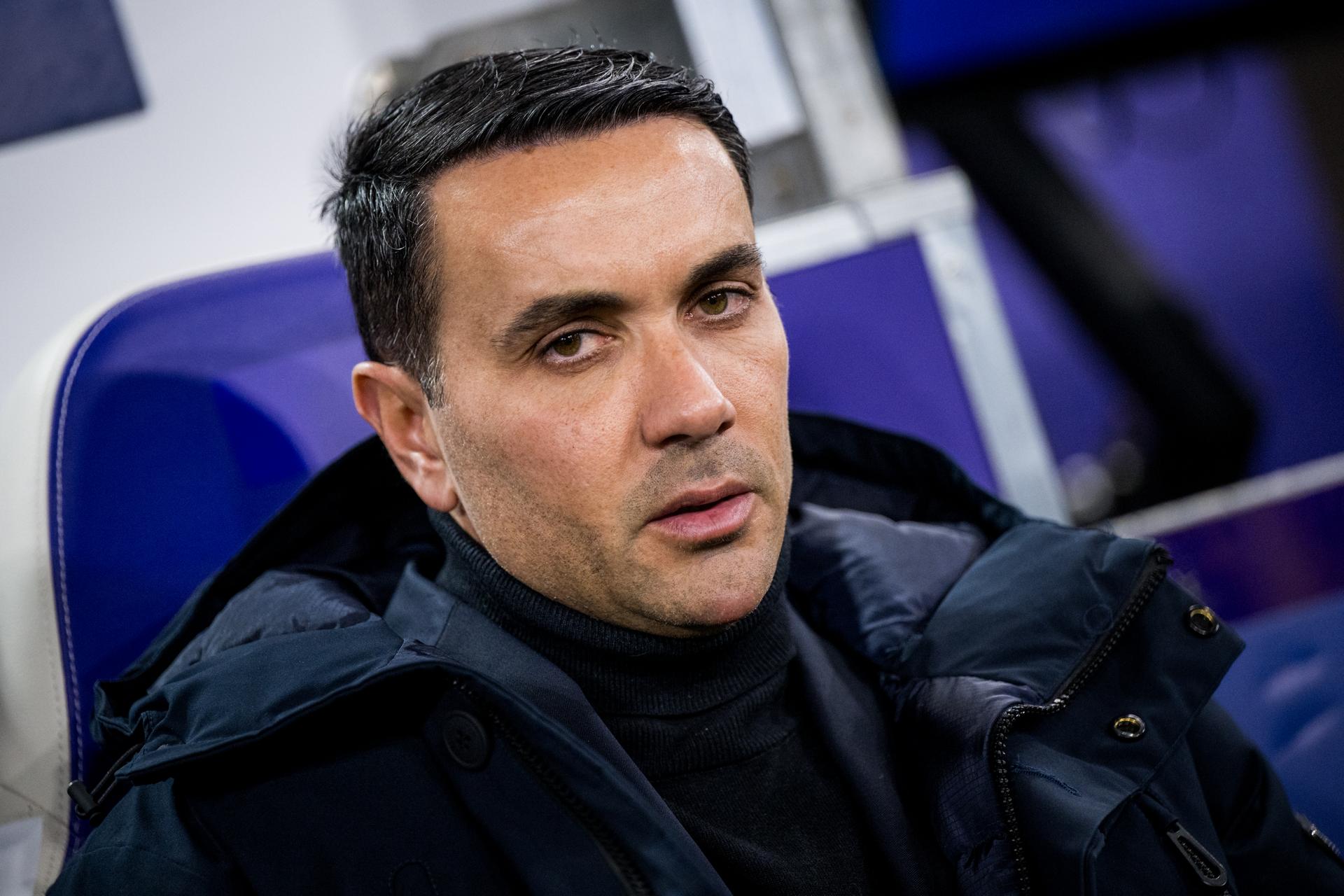 Atalanta's head coach Raffaele Palladino pictured at the start of a soccer game between Belgian Royale Union Saint-Gilloise and Italian Atalanta Bergamo, on Wednesday 28 January 2026 in Brussels, on the eight day of the League phase of the UEFA Champions League tournament. BELGA PHOTO JASPER JACOBS
