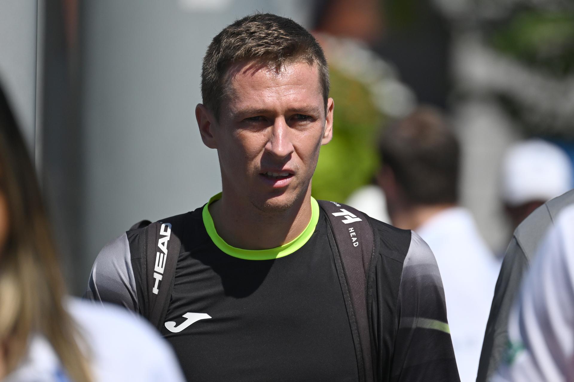 Belgian Kimmer Coppejans pictured in action during a tennis game against Peruvian Buse in the third round of the qualifications for the men's singles of the 2025 US Open Grand Slam tennis tournament in New York City, USA, Friday 22 August 2025. BELGA PHOTO TONY BEHAR