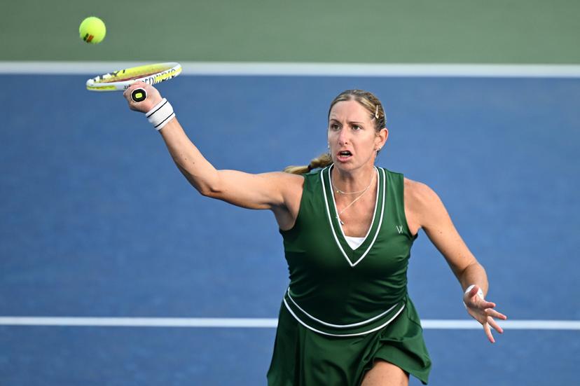 Belgian Magali Kempen (green) pictured during a tennis match with Egypt Maya Sherif against US pair Jovic-Ngounoue, in the first round of the women's doubles of the 2025 US Open Grand Slam tennis tournament in New York City, USA, Thursday 28 August 2025. BELGA PHOTO TONY BEHAR