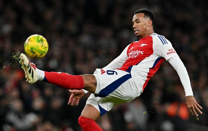 Arsenal's Brazilian defender #06 Gabriel Magalhaes controls the ball during the English League Cup semi-final first leg football match between Arsenal and Newcastle United at the Emirates Stadium, in London on January 7, 2025.  Glyn KIRK / AFP