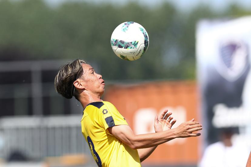 STVV's Ryotaro Ito pictured in action during a friendly soccer game between amateurs KVV Zepperen-Brustem and first division club Sint-Truidense VV, Saturday 21 June 2025 in Zepperen, Sint-Truiden, in preparation of the upcoming season. BELGA PHOTO BRUNO FAHY