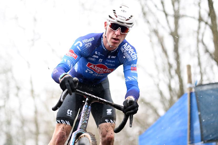Belgian Niels Vandeputte pictured in action during the men elite race of the 'Brussels Universities' cyclocross cycling event, stage 8/8 in the 'X20 Badkamers Trofee' competition, Sunday 15 February 2026 in Brussels, Belgium. BELGA PHOTO MAARTEN STRAETEMANS