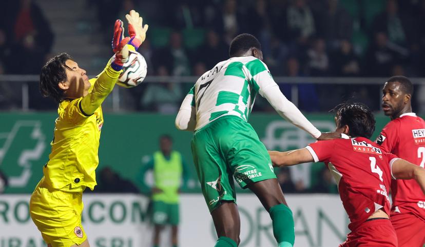 Antwerp's goalkeeper Taishi Brandon Nozawa and RAAL's Pape Fall fight for the ball during a soccer match between RAAL La Louviere and Royal Antwerp FC, Friday 06 March 2026 in La Louviere, on day 28 of the 2025-2026 'Jupiler Pro League' first division of the Belgian championship. BELGA PHOTO VIRGINIE LEFOUR
