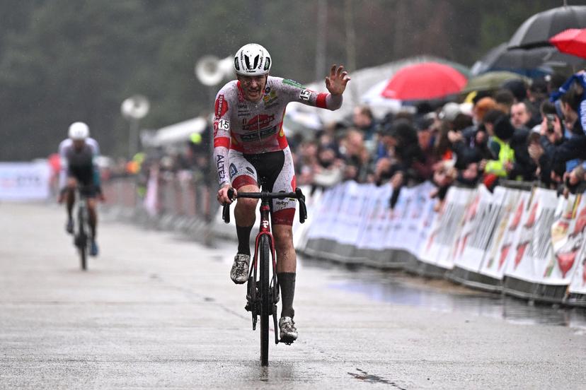 Belgian Yordi Corsus as he arrives at the men's elite race at the 'Sluitingsprijs Oostmalle' cyclocross race, Sunday 22 February 2026, in Oostmalle, the last race of the 2025-2026 cyclocross season. BELGA PHOTO LUC CLAESSEN