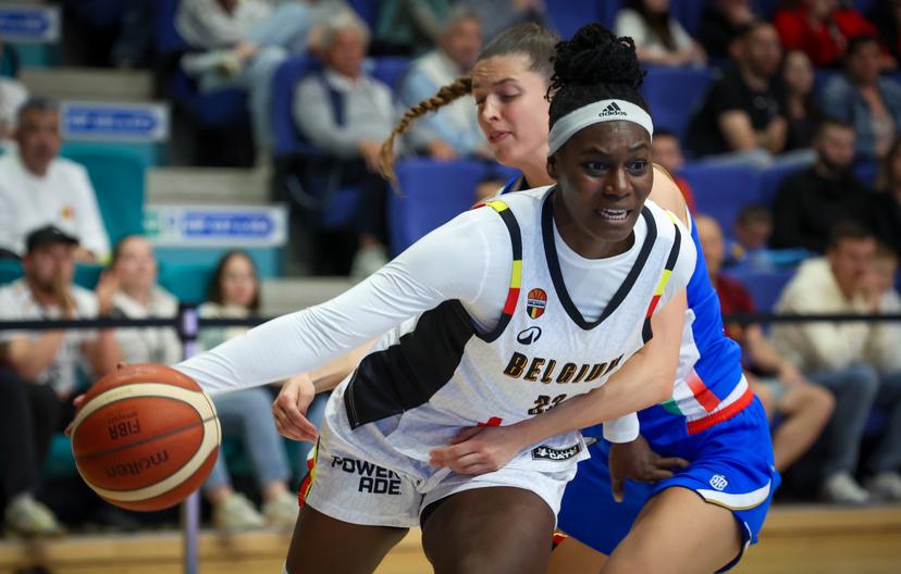 Belgium's Bethy Mununga and 23 Italy's Laura Spreafico fight for the ball during a friendly basket game between Belgium's national team Belgian Cats and Italy, in Jemappes, on Friday 23 May 2025. BELGA PHOTO VIRGINIE LEFOUR