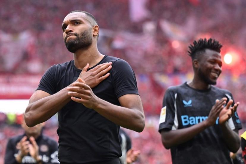 Bayer Leverkusen's German defender #04 Jonathan Tah reacts after the German first division Bundesliga football match between Mainz 05 and Bayer Leverkusen in Mainz, western Germany, on May 17, 2025.  Kirill KUDRYAVTSEV / AFP