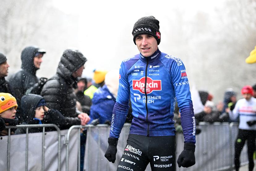 Belgian Niels Vandeputte is pictured after the men elite race of the 'Brussels Universities' cyclocross cycling event, stage 8/8 in the 'X20 Badkamers Trofee' competition, Sunday 15 February 2026 in Brussels, Belgium. BELGA PHOTO MAARTEN STRAETEMANS