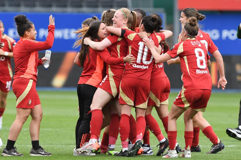 Standard Femina's players celebrate after winning a soccer match between RSC Anderlecht and Standard Femina de Liege, the final of the Belgian Cup, in Heverlee, Monday 21 April 2025. BELGA PHOTO JILL DELSAUX
