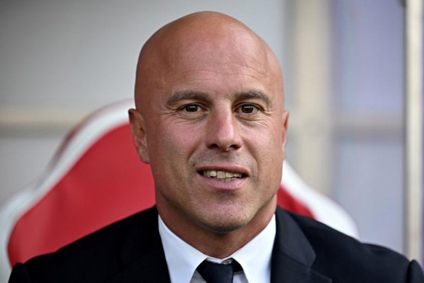Italy's head coach Andrea Soncin looks on during the UEFA Women's Euro 2025 Group B football match between Belgium and Italy at the Stade de Tourbillon in Sion, on July 3, 2025.  Fabrice COFFRINI / AFP