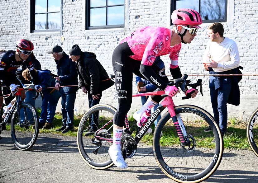 Dutch Marijn Van den Berg of EF Education-EasyPost pictured in action during the men's one-day cycling race Omloop Het Nieuwsblad (UCI World Tour), 197 km from Gent to Ninove, Saturday 01 March 2025. BELGA PHOTO JASPER JACOBS