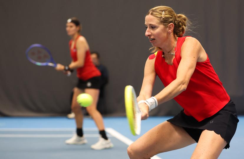 Belgian Greet Minnen, Belgian Magali Kempen and pictured in action during a doubles tennis match between Belgian pair Minnen/Kempen and Hungarian pair Babos/Stollar, in the meeting between Belgium and Hungary in the pool phase of the Europe/Africa Group I of the Billie Jean King Cup tennis, in Vilnius, Lithuania on Wednesday 09 April 2025. PHOTO VIRGINIE LEFOUR PHOTO VIRGINIE LEFOUR