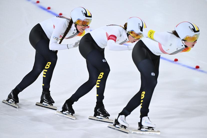 Belgian speed skater Fran Vanhoutte (yellow), Belgian speed skater Isabelle van Elst (red) and Belgian speed skater Sandrine Tas (White) pictured in action during the Final C of the Women's Team Pursuit speed skating at the Milano Cortina 2026 Olympic Winter Games, on Tuesday 17 February 2026 in Milan, Italy. The XXV Winter Olympics take place from 6 to 22 February 2026 in Italy. BELGA PHOTO JASPER JACOBS