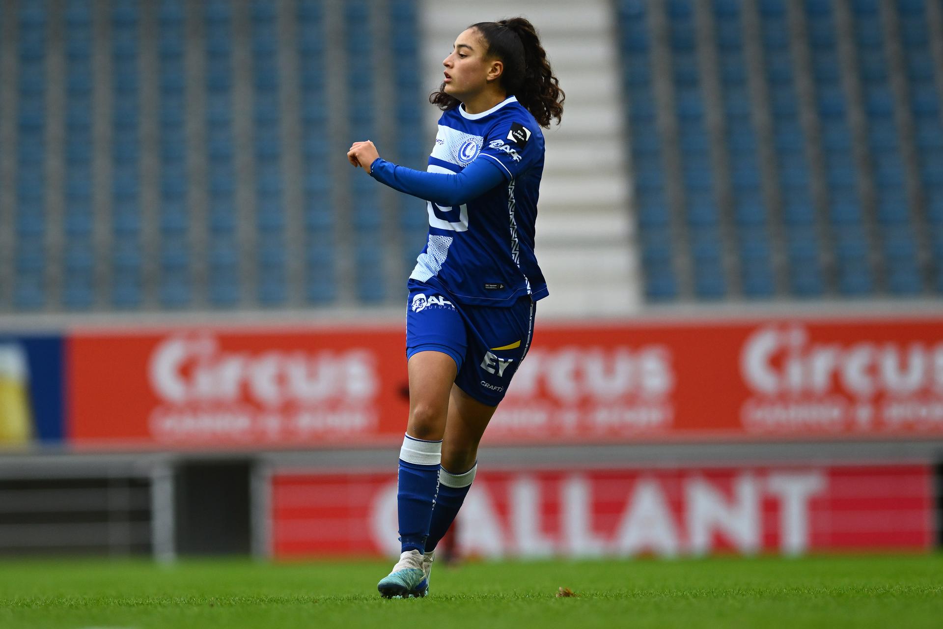 KAA Gent's Ladies Nia Elyn and pictured during a female soccer game between AA Gent Ladies and Standard Femina on the 11th matchday of the 2024 - 2025 season of Belgian Lotto Womens Super League, Saturday 23 November 2024 in Gent. BELGA PHOTO LUC CLAESSEN