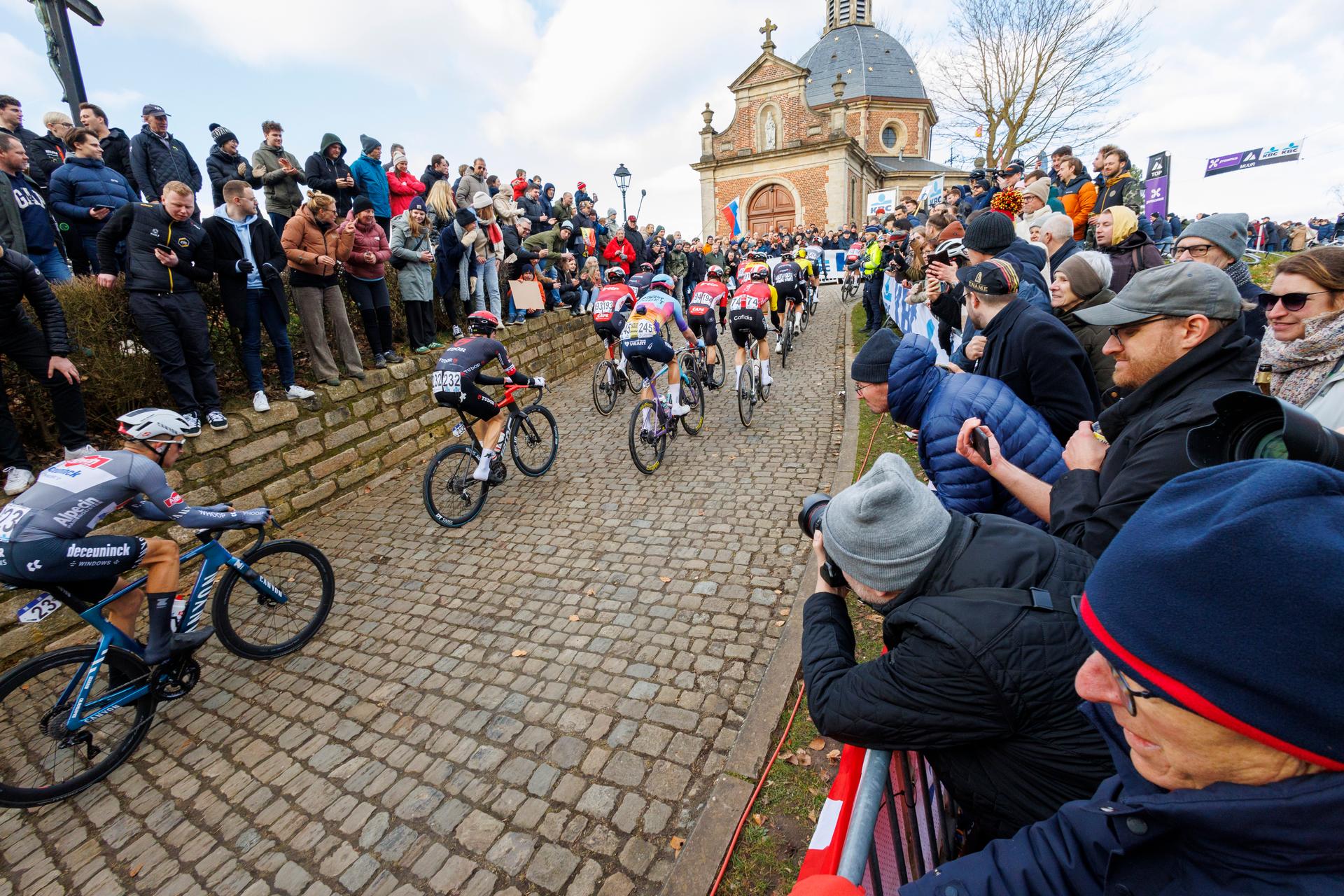 Spectators pictured at the Muur van Geraardsbergen during the men's one-day cycling race Omloop Het Nieuwsblad (UCI World Tour), 197 km from Gent to Ninove, Saturday 01 March 2025. BELGA PHOTO NICOLAS MAETERLINCK