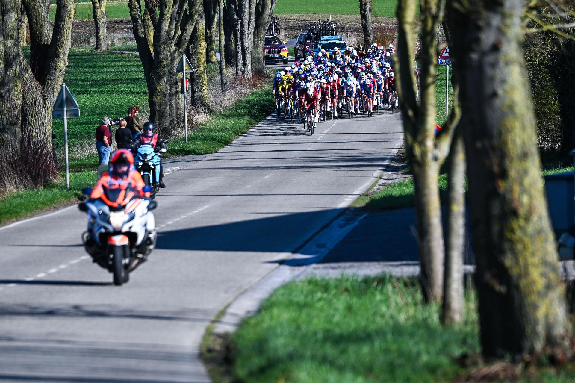 The peloton pictured in action during the 'Ename Samyn Classic' one day cycling race, 203,8km from Quaregnon to Dour on Tuesday 03 March 2026. BELGA PHOTO MAARTEN STRAETEMANS