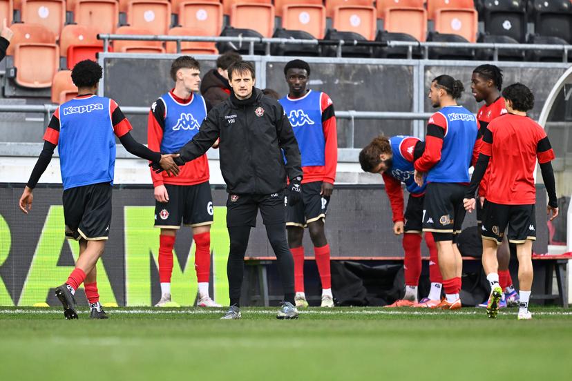 Seraing's players pictured before a soccer game between RFC Seraing and KV Kortrijk, Saturday 21 February 2026 in Seraing, on day 26 (out of 30) of the 2025-2026 'Challenger Pro League' 1B second division of the Belgian championship. BELGA PHOTO JOHAN EYCKENS