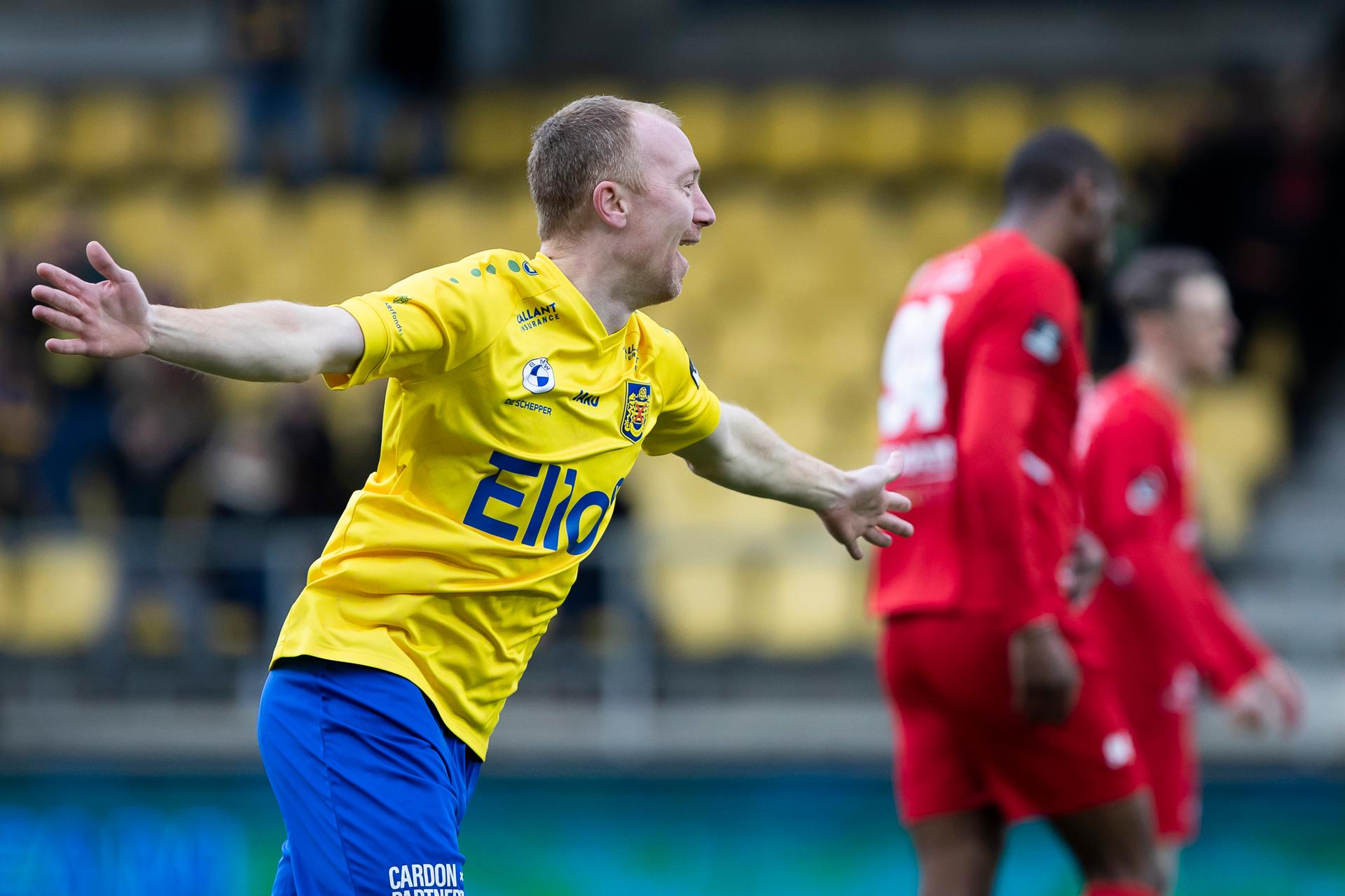 Beveren's Christian Bruls celebrates after scoring during a soccer game between SK Beveren and Olympic Charleroi, Saturday 28 February 2026 in Beveren, on day 27 of the 2025-2026 'Challenger Pro League' 1B second division of the Belgian championship. BELGA PHOTO KRISTOF VAN ACCOM