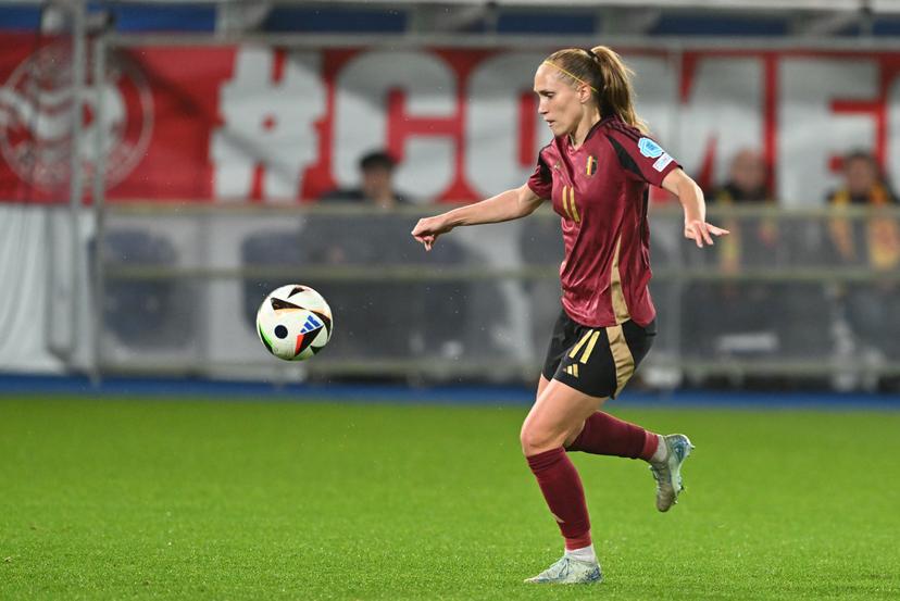 Belgium's Janice Cayman pictured in action during a soccer game between Belgium's national team the Red Flames and Greece, Tuesday 29 October 2024 in Brussels, the second leg of the first round of qualifications group stage for the Euro 2025 Championship. BELGA PHOTO DAVID CATRY