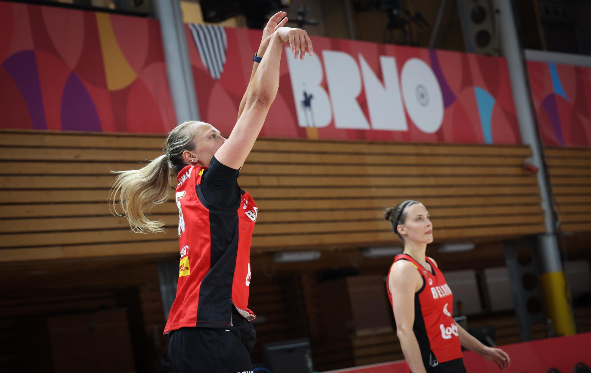 Belgium's Julie Allemand pictured in action during a training of the Belgian national women team 'the Belgian Cats', in Brno, Czech Republlic, on Tuesday 17 June 2025, at the FIBA Women's EuroBasket 2025. BELGA PHOTO VIRGINIE LEFOUR