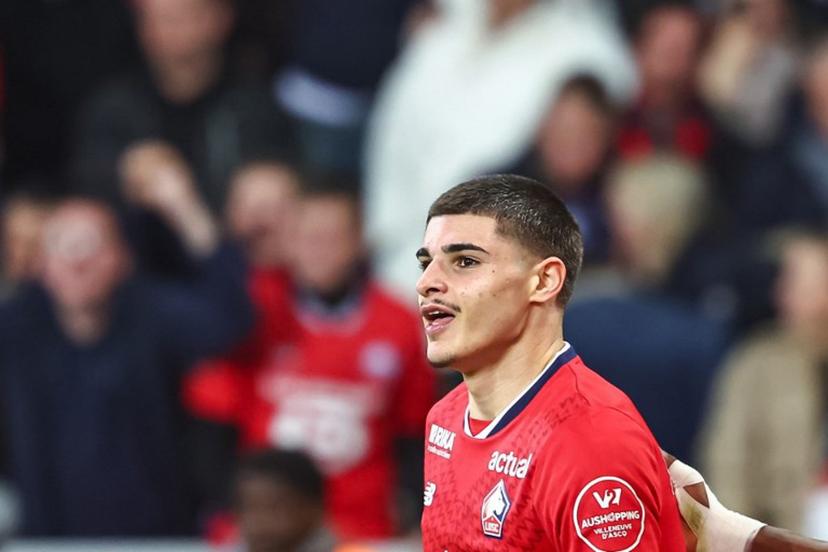 Lille's Belgian forward #19 Matias Fernandez-Pardo celebrates scoring the opening goal during the French L1 football match between Lille LOSC and Lens (RCL) at Stade Pierre-Mauroy in Villeneuve-d'Ascq, northern France on March 30, 2025.  Sameer Al-DOUMY / AFP