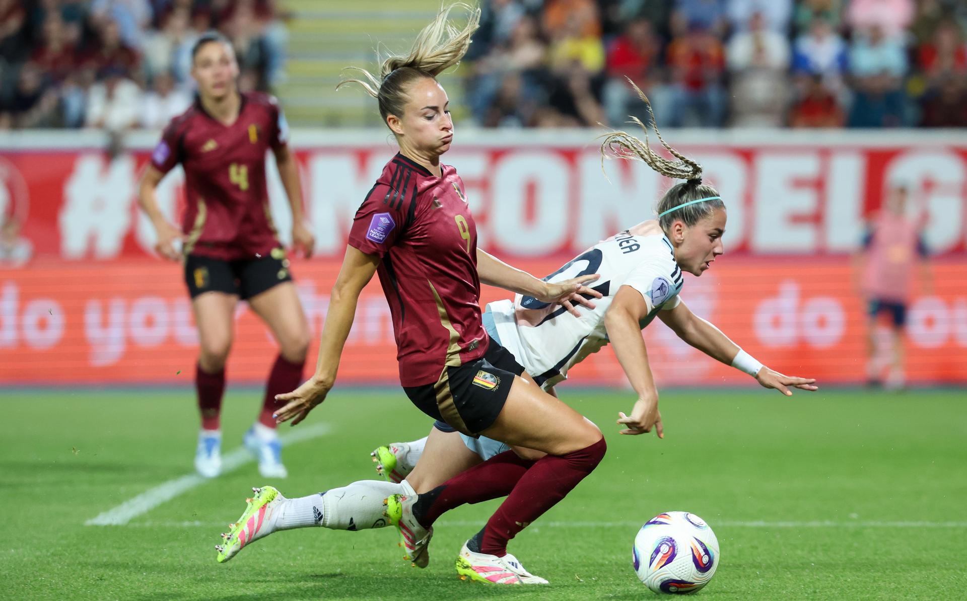 Belgium's Tessa Wullaert and Spain's Athenea del Castillo fight for the ball during a soccer game between the national teams of Belgium (Red Flames) and Spain, on the fifth matchday in group A3 of the 2024-25 Women's Nations League competition, on Friday 30 May 2025 in Heverlee, Leuven. BELGA PHOTO VIRGINIE LEFOUR