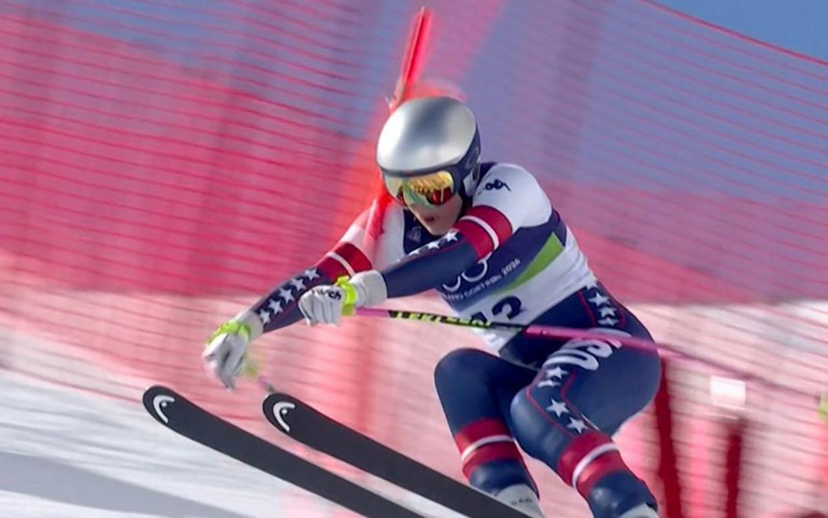 This handout video grab from IOC/OBS shows US Lindsey Vonn crashing during the women's downhill event at the Milano Cortina 2026 Winter Olympic Games in Cortina d'Ampezzo on February 8, 2026.  Handout / OIS/IOC / OBS / AFP