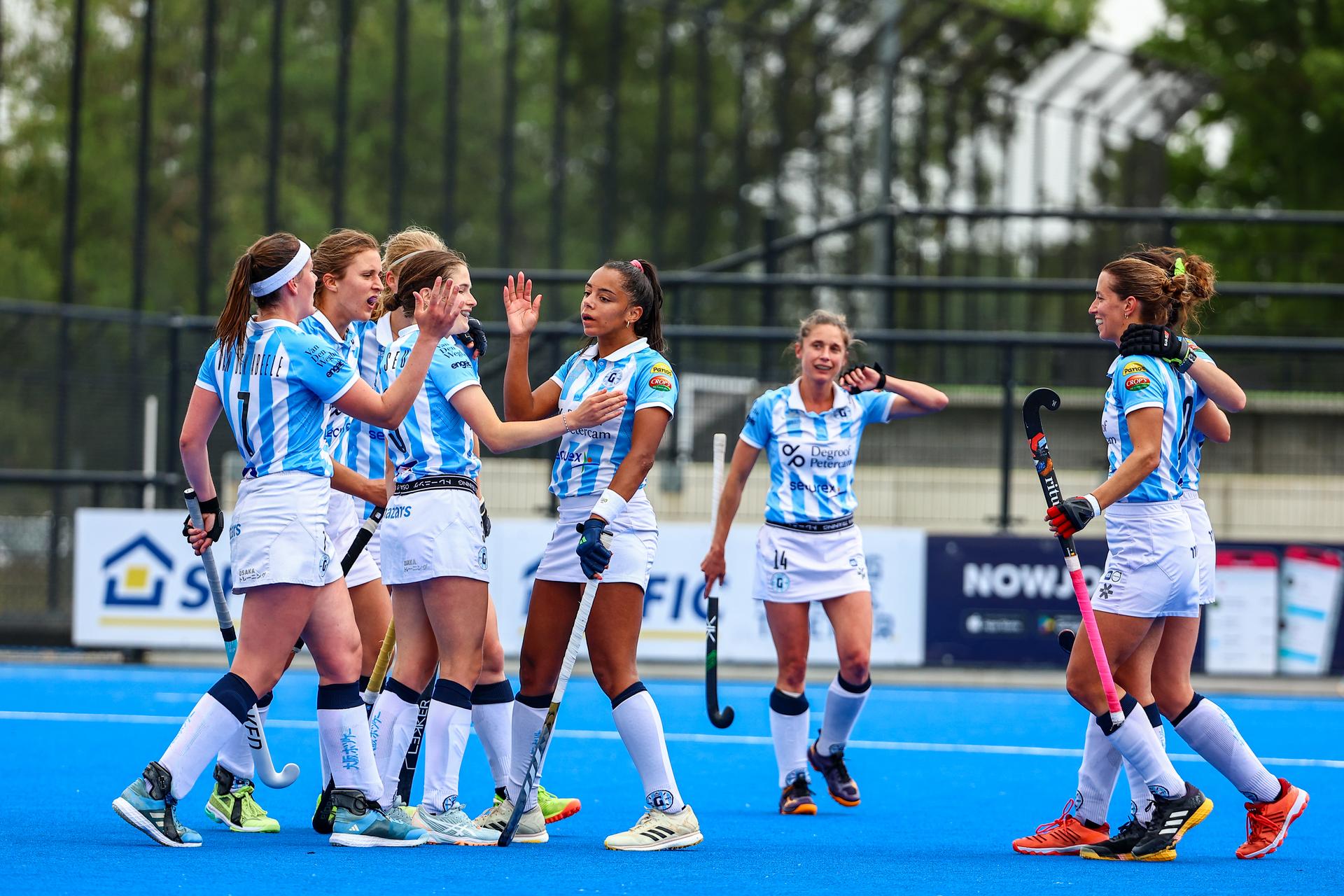 Gantoise's players celebrates after winning a hockey game between Gantoise and Leuven, Sunday 18 May 2025 in Gent, in the semi-finals of the playoffs in the Belgian Hockey League women during the 2024-2025 season. BELGA PHOTO DAVID PINTENS