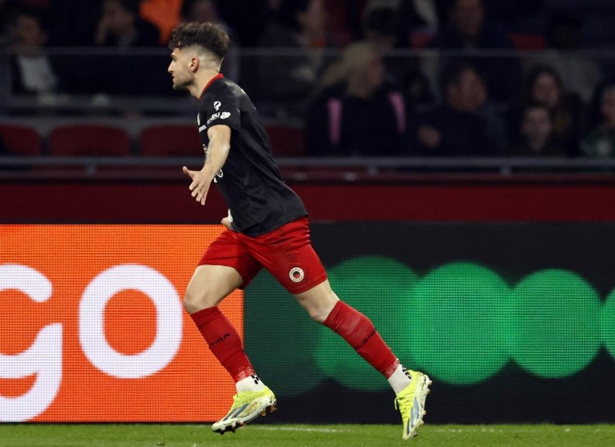 Excelsior's Greek forward #07 Lazaros Lamprou celebrates scoring Excelsior's second goal during the Dutch Eredivisie football match between Ajax Amsterdam and Excelsior Rotterdam at the Johan-Cruijff Arena, in Amsterdam on April 24, 2024.  MAURICE VAN STEEN / ANP / AFP