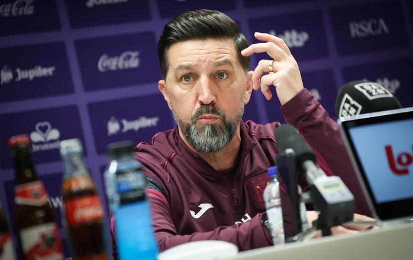 Anderlecht's head coach Besnik Hasi gestures during a press conference of RSC Anderlecht, on Friday 28 March 2025 in Brussels, ahead of this weekend's game in the Jupiler Pro League Champions' Play-offs. BELGA PHOTO VIRGINIE LEFOUR