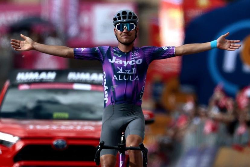 Team Jayco AlUla's Australian rider Luke Plapp celebrates victory as he crosses the finish line of the 8th stage of the 108th Giro d'Italia cycling race of 197kms from Giulianova to Castelraimondo on May 17, 2025.  Luca Bettini / AFP