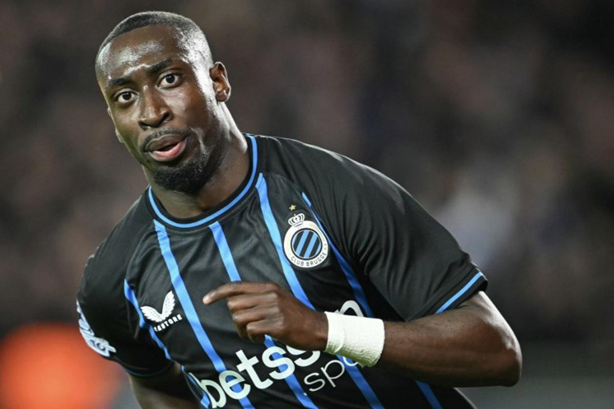 Club Brugge's Portuguese forward #09 Carlos Forbs celebrates scoring his team's second goal during the UEFA Champions League league phase day 4 football match between Club Brugge and FC Barcelona at Jan Breydelstadion stadium, in Bruges, on November 5, 2025.  NICOLAS TUCAT / AFP