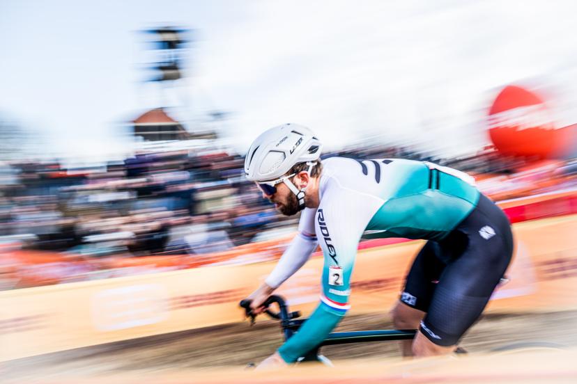 Dutch Joris Nieuwenhuis pictured in action during the men's elite race at the World Cup cyclocross cycling event in Maasmechelen, Belgium, stage 11 (out of 12) of the UCI World Cup cyclocross competition, Saturday 24 January 2026. BELGA PHOTO JASPER JACOBS