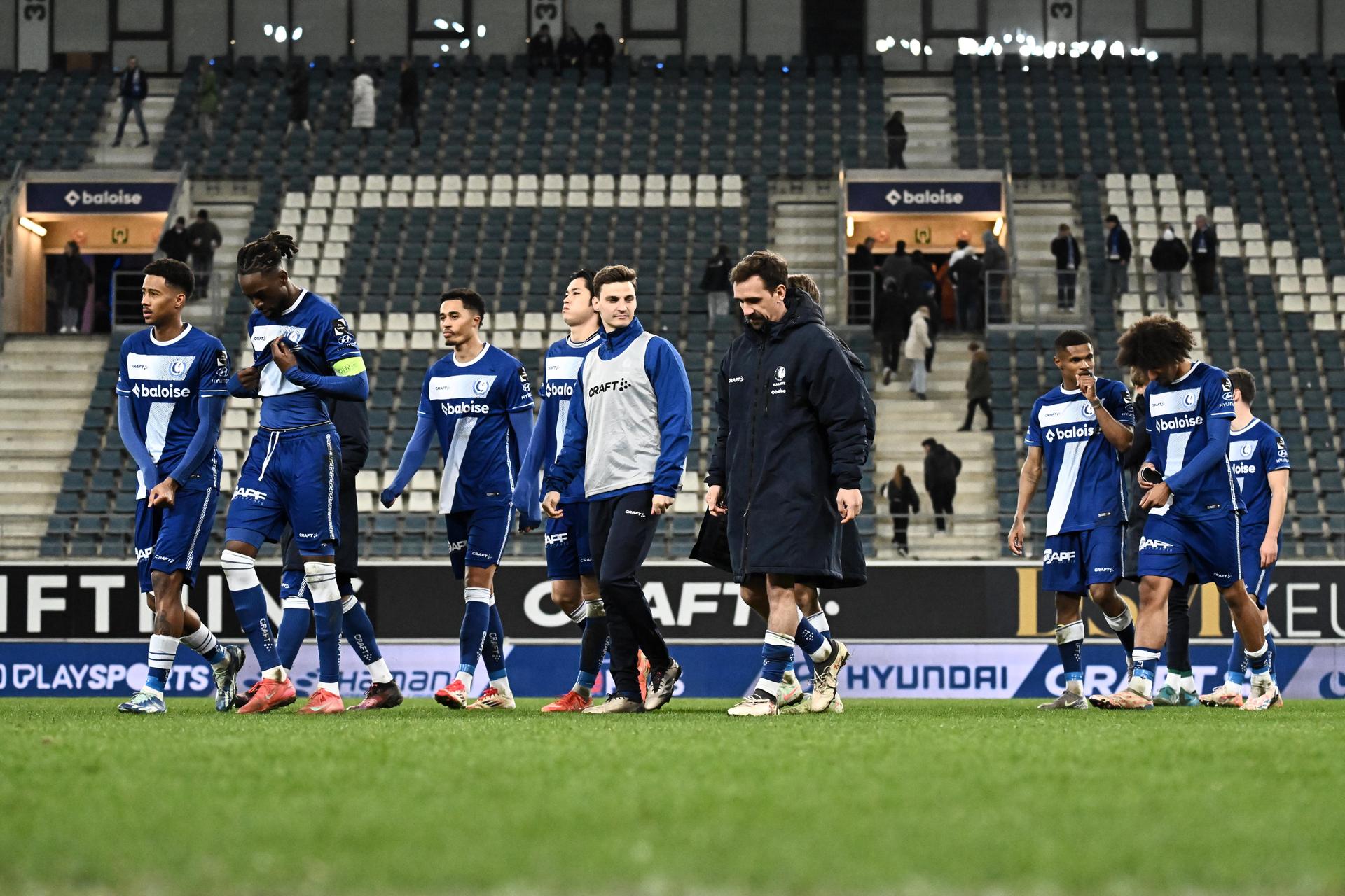 Players of AA Gent look dejected after a soccer game between KAA Gent and KV Kortrijk, Sunday 16 March 2025 in Gent, on day 30 of the 2024-2025 season of the "Jupiler Pro League" first division of the Belgian championship. BELGA PHOTO MAARTEN STRAETEMANS