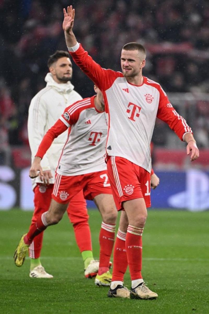 Bayern Munich's English defender #15 Eric Dier waves afer the UEFA Champions League round of 16, second-leg football match between FC Bayern Munich and Lazio in Munich, southern Germany on March 5, 2024.  Kirill KUDRYAVTSEV / AFP