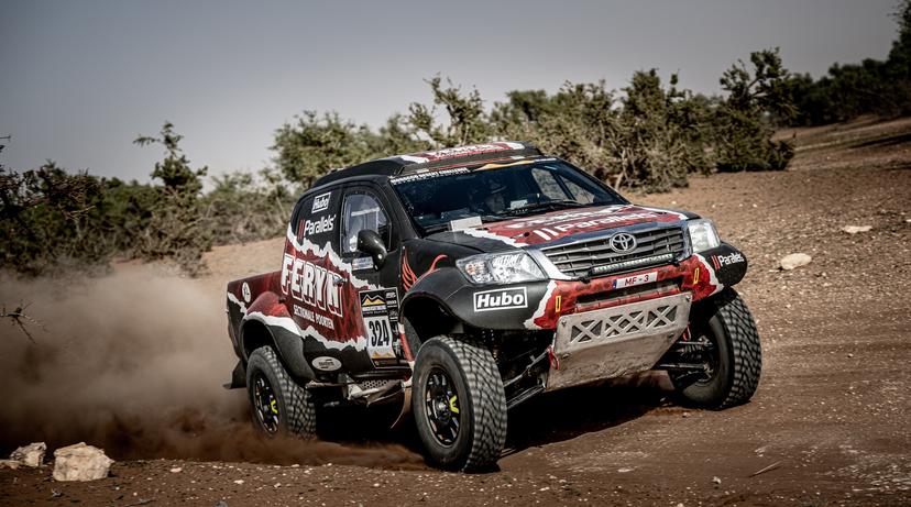 ATTENTION EDITORS - HAND OUT PICTURES - EDITORIAL USE WITH STORY ON MOROCCO DESERT CHALLENGE ONLY - MANDATORY CREDIT JAN VAN GELDER/PHOTO VISION  -   Koen Wauters and his vehicle pictured during the tryouts (¿Shakedown¿) of the Morocco Desert Challenge in Agadir, Morocco, on Friday 04 April 2025. BELGA HANDOUT JAN VAN GELDER/PHOTO VISION