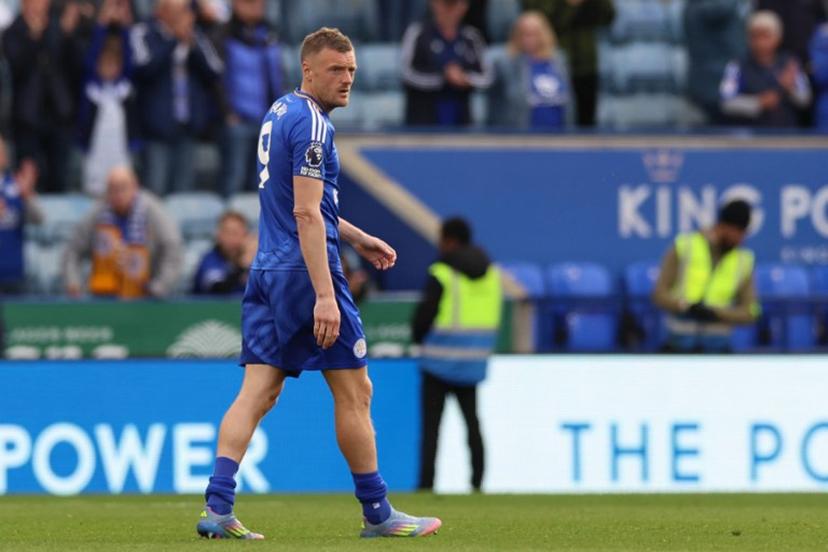 Leicester City's English striker #09 Jamie Vardy leaves the pitch after the English Premier League football match between Leicester City and Liverpool at King Power Stadium in Leicester, central England on April 20, 2025. Leicester were relegated from the Premier League after a 1-0 defeat to Liverpool. Darren Staples / AFP