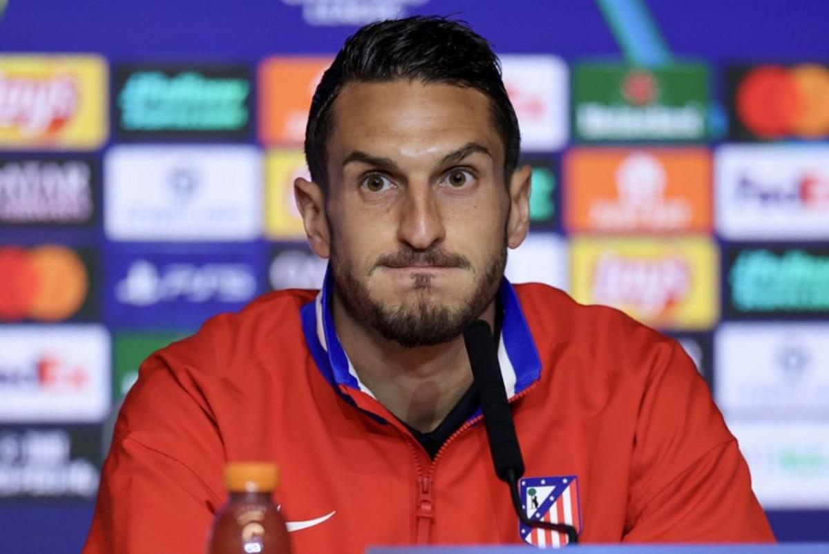 Atletico Madrid's Spanish midfielder #06 Koke gives a press conference on the eve of their UEFA Champions League knockout round play-off second leg football match against Club Brugge KV at the Metropolitano Stadium in Madrid on February 23, 2026.  Thomas COEX / AFP