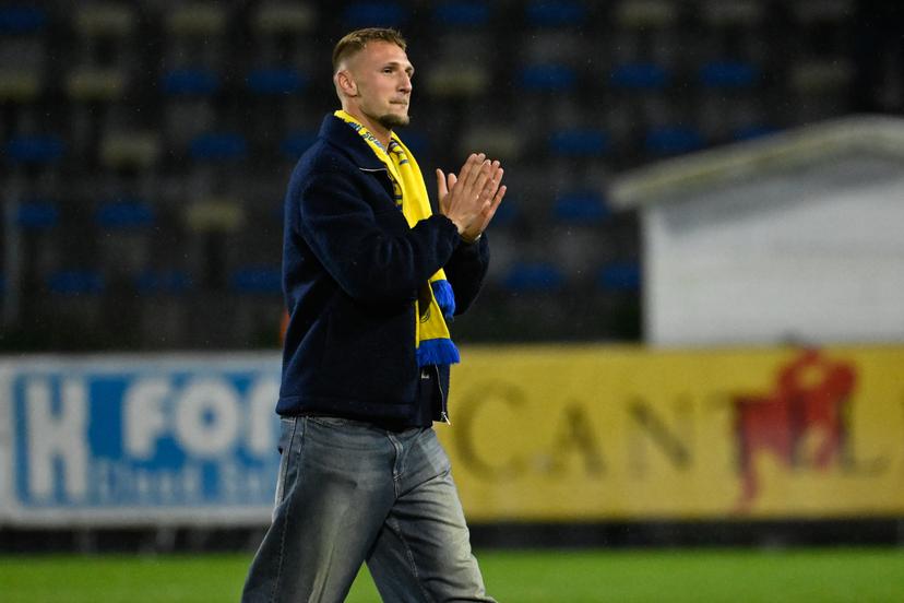 Union's former player Siebe Van Der Heyden pictured at the start of a soccer match between Royale Union Saint-Gilloise and KAA Gent, Sunday 10 March 2024 in Brussels, on day 29 of the 2023-2024 season of the 'Jupiler Pro League' first division of the Belgian championship. BELGA PHOTO LAURIE DIEFFEMBACQ