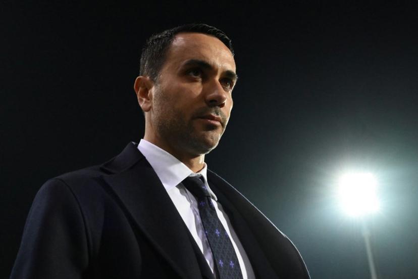 Fiorentina's Italian coach Raffaele Palladino looks on ahead of the Italian Serie A football match between ACF Fiorentina and Inter Milan at Artemio Franchi stadium, in Florence, on February 6, 2025.  Alberto PIZZOLI / AFP